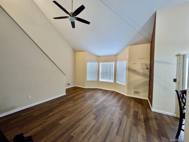 Foto del edificio - 199 Ramapo Rd