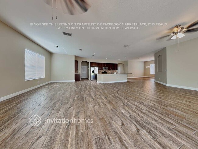 Foto del edificio - 1892 Tonka Terrace