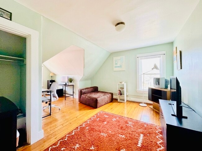 Photo - 3 Foster St Apartment