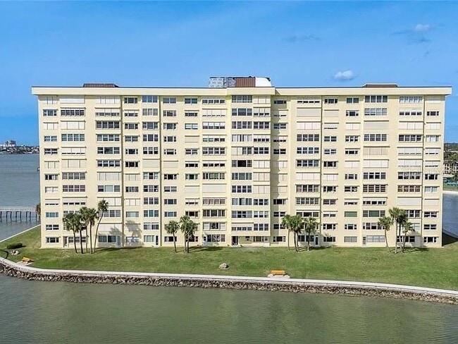 Foto del edificio - 4775 Cove Cir