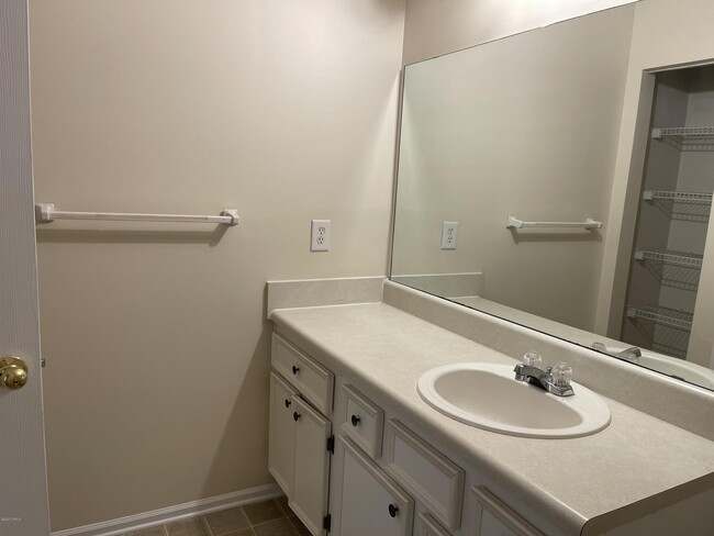 Building Photo - 50 Pebble Beach Cove