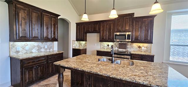 Building Photo - 944 Lake Meadow Ln