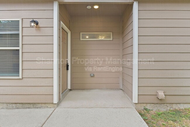 Building Photo - 9650 Warm Spring