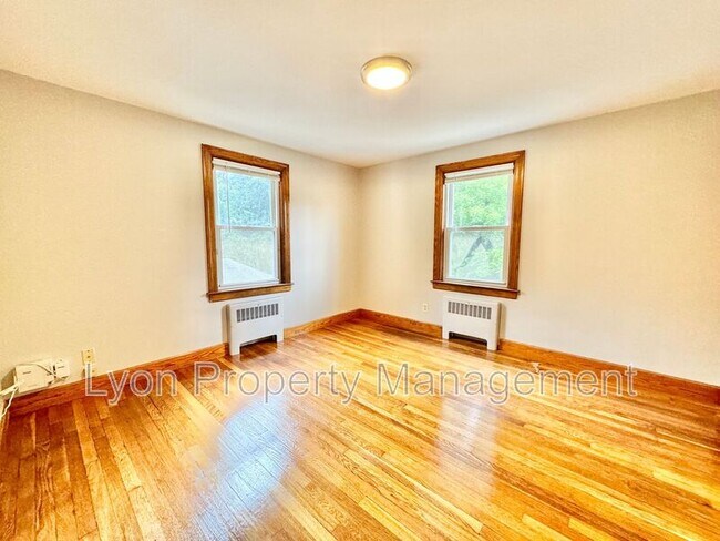 Foto del edificio - 1754 Diamond Hill Rd