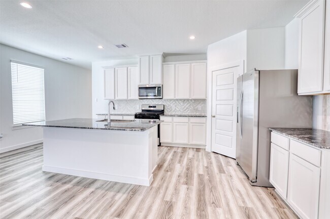 Building Photo - 13422 Sombrero Cay Dr