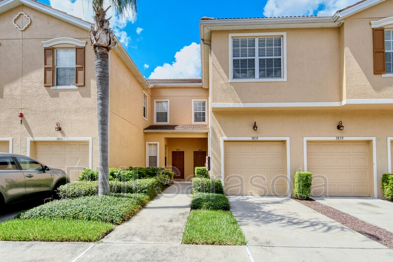 3833 Parkridge Cir, Sarasota, FL 34243 Townhome Rentals in Sarasota