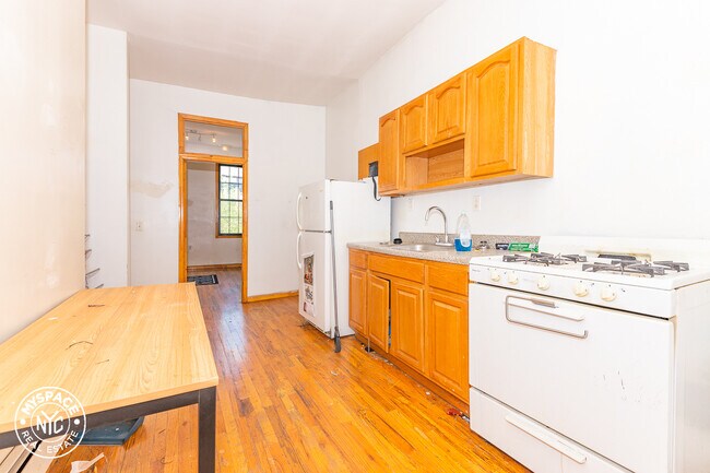 Building Photo - 655 Bushwick Ave
