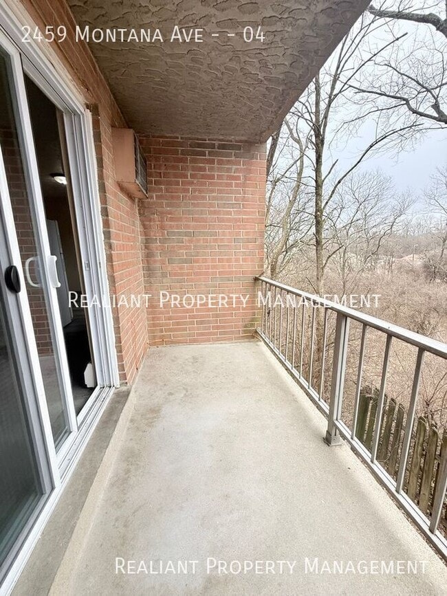 Building Photo - 2459 Montana Ave