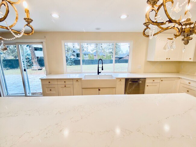 Building Photo - COMING SOON! Ranch Style Southwest Bend 3 ...