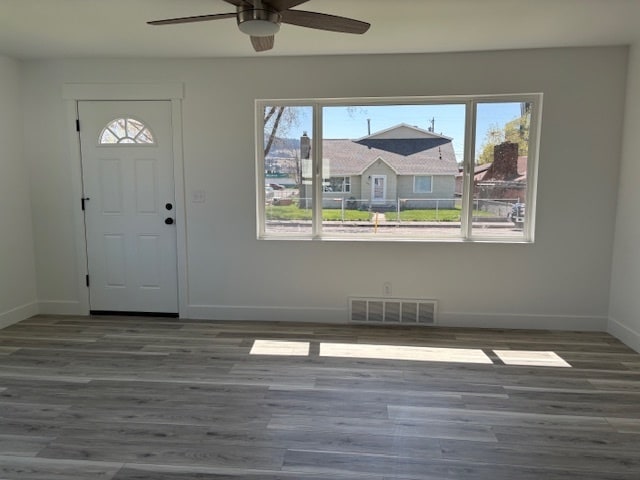 Building Photo - Newly remodeled house near the mall