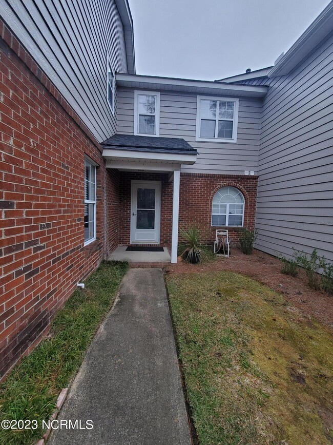 Building Photo - 2720 Townes Dr