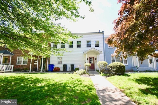 Building Photo - 602 S Union Ave