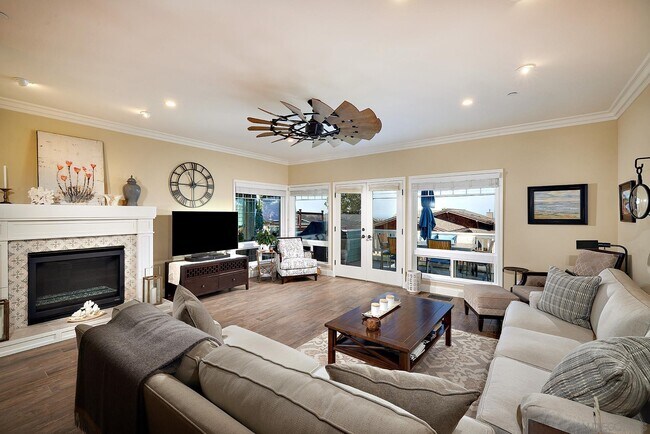 Building Photo - 744 Cornish Dr
