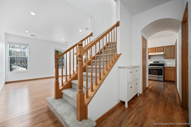 Building Photo - 626 Lakeridge Ct