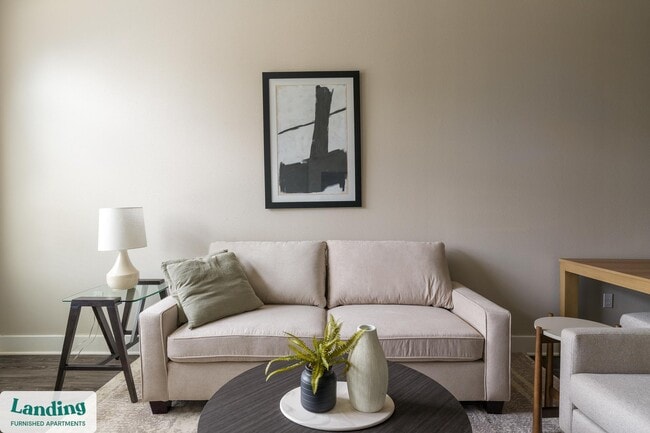 Building Photo - 18101 Point Lookout Dr