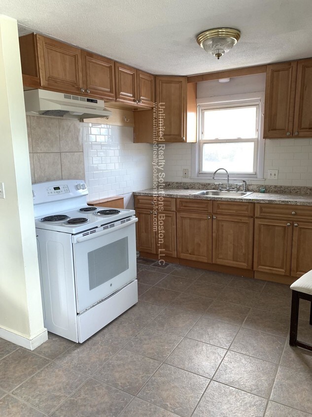 Primary Photo - 2 Metropolitan Cir