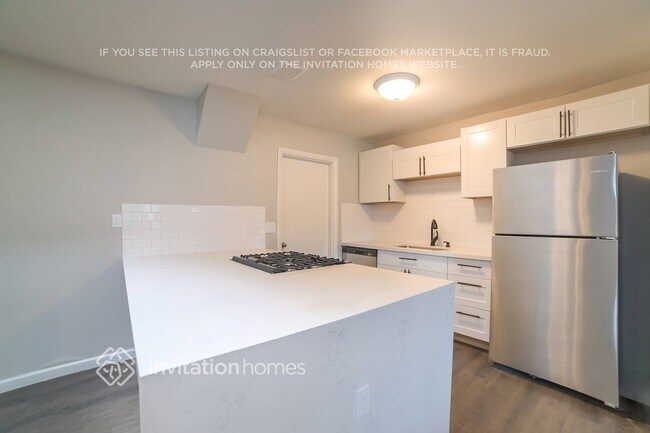 Foto del edificio - 3326 W Larkspur Dr