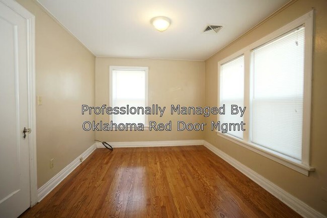 Foto del edificio - 2501 N Harvey Ave