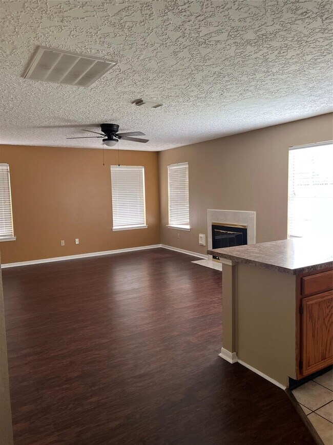 Foto del edificio - 13967 Dentwood Dr