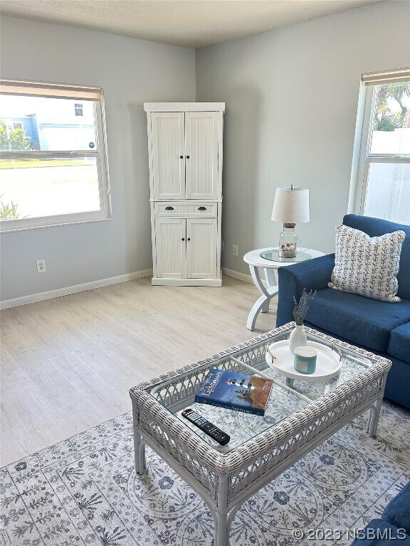 Foto del edificio - 910 Maple St