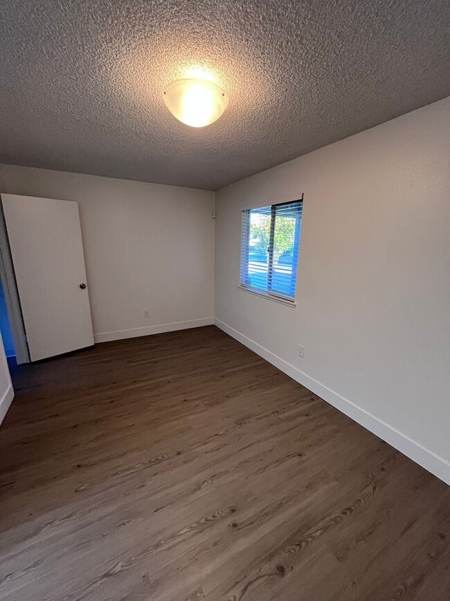 Building Photo - 6236 Green Eyes Way