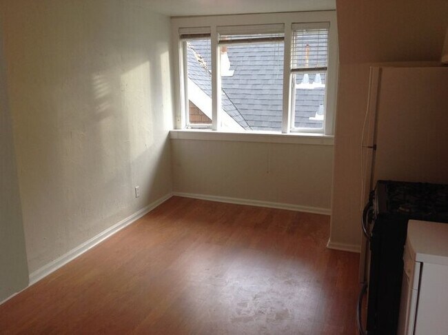 Foto del edificio - Avenues 2 bed upstairs unit