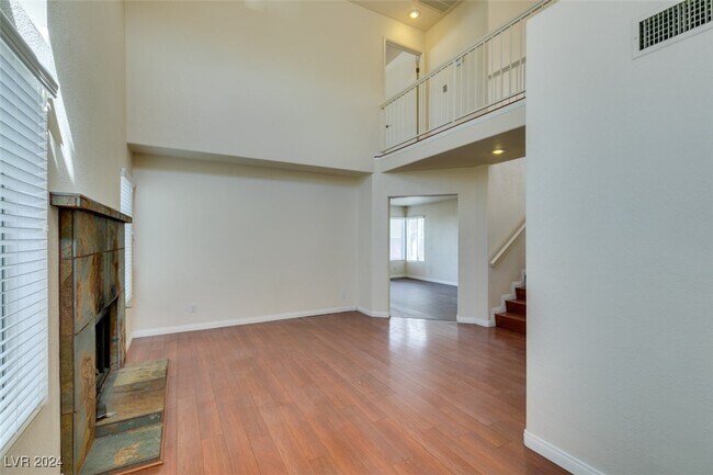 Building Photo - 6508 Lombard Dr