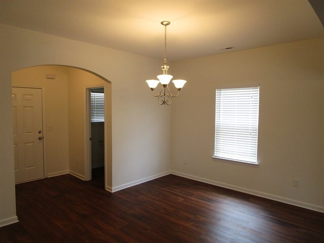 Building Photo - 147 Biscayne Terrace