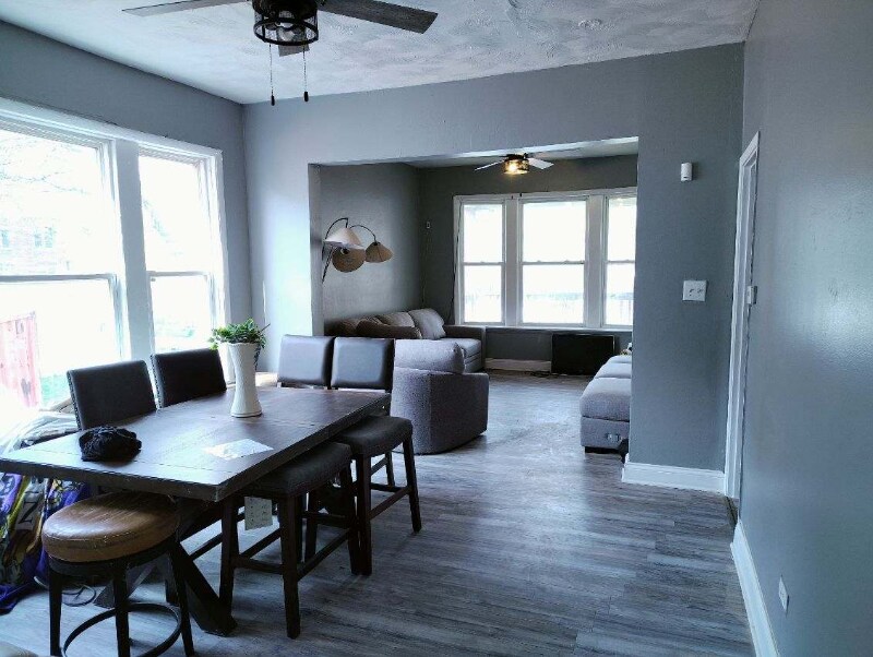 Foto principal - 6649 S Wood St