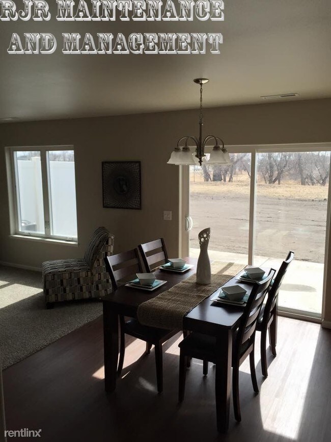 Foto del edificio - 3 br, 2 bath Condo - 4003 29th St SE