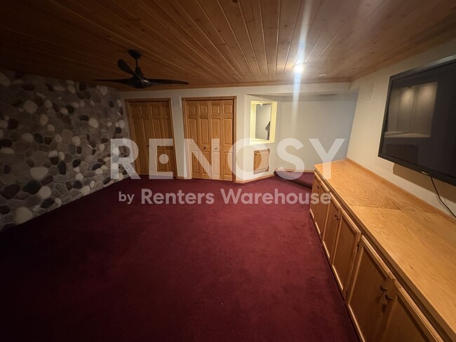 Building Photo - 5BD/2.5BA Home in New Hope Available Now
