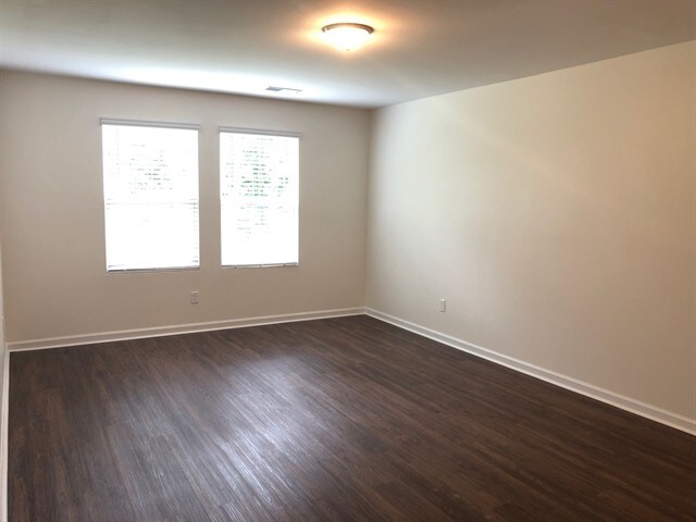 Building Photo - 212 Orion Way