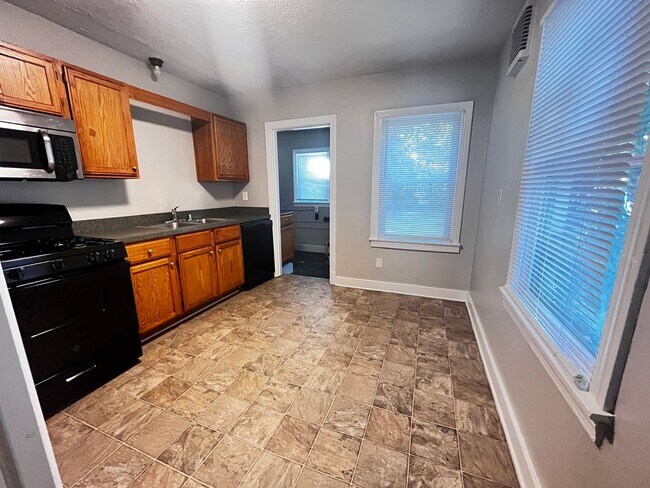 Foto del edificio - A Nice 2 Bedroom Home Near Church Hills Downs