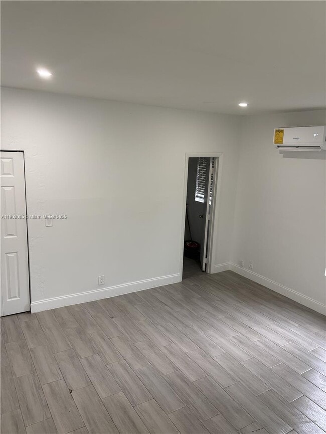 Foto del edificio - 9301 NW 4th Ave