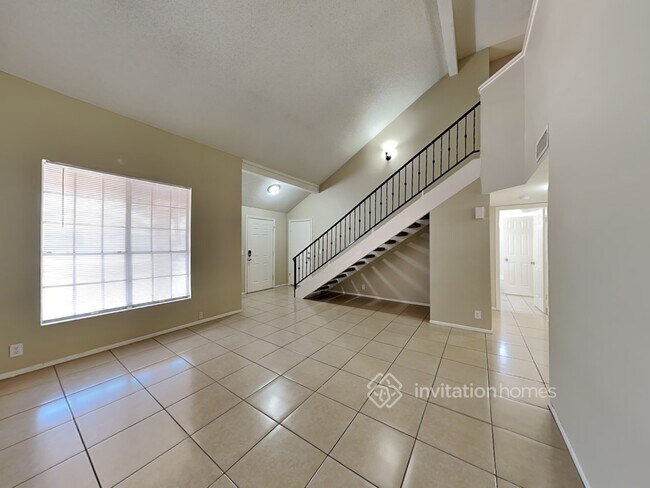 Building Photo - 6520 W Lupine Ave