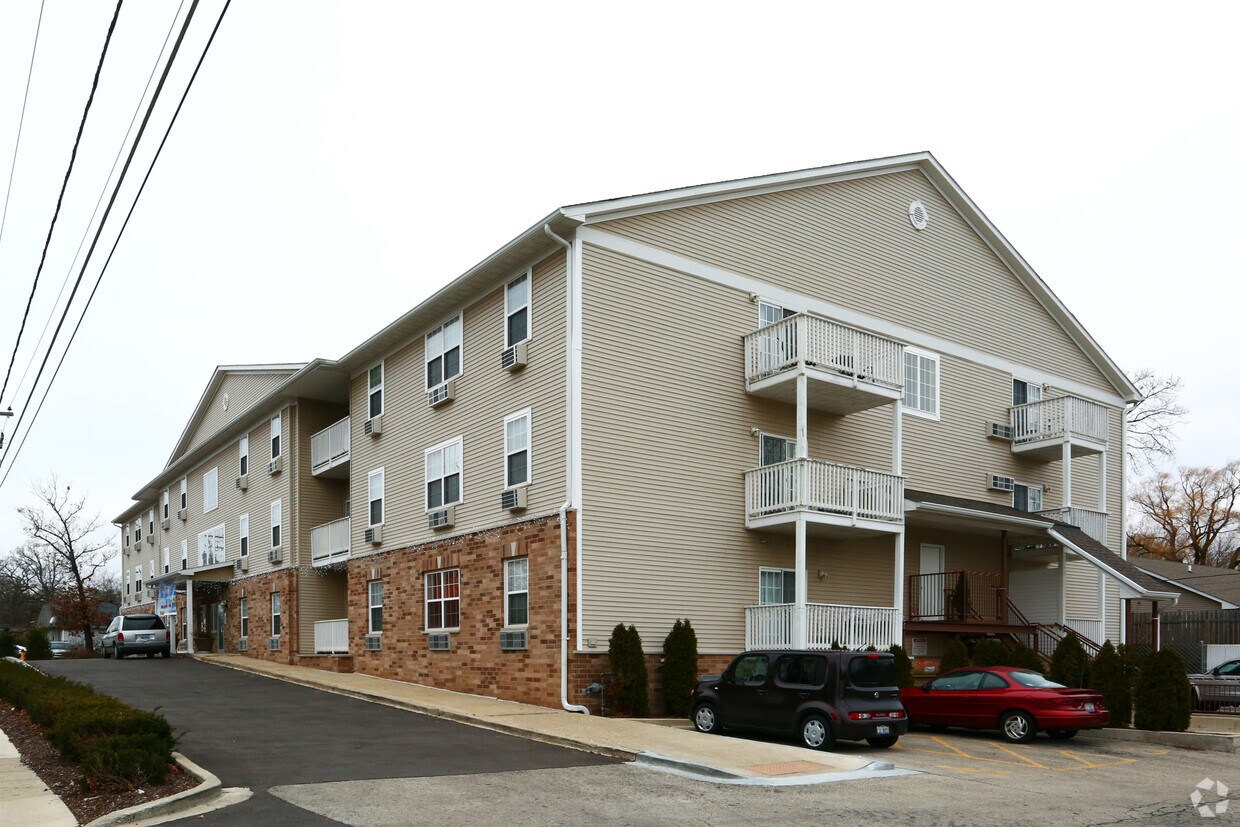 Foto del edificio - Sunset Woods Apartments