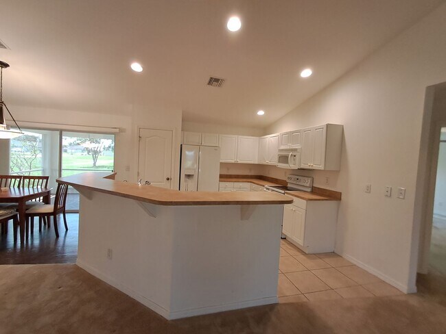 Building Photo - 1306 Diplomat Pkwy W