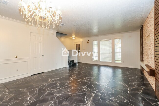 Foto del edificio - 5419 Oak Falls Drive