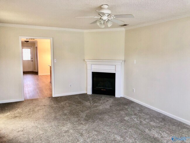 Building Photo - 523 Aspen Way