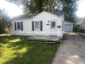 Building Photo - 2709 Lyon St
