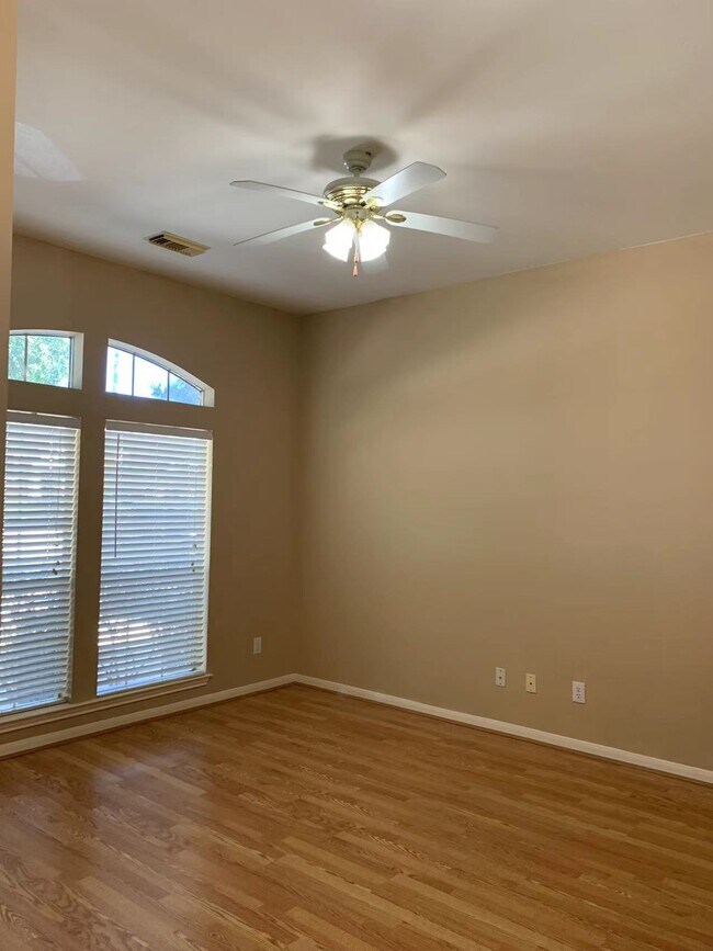 Foto del edificio - 22735 April Springs Ln
