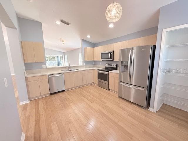 Building Photo - 11424 Coconut Island Dr