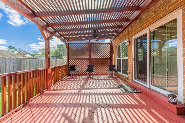 Foto del edificio - 1319 Ambergate Dr