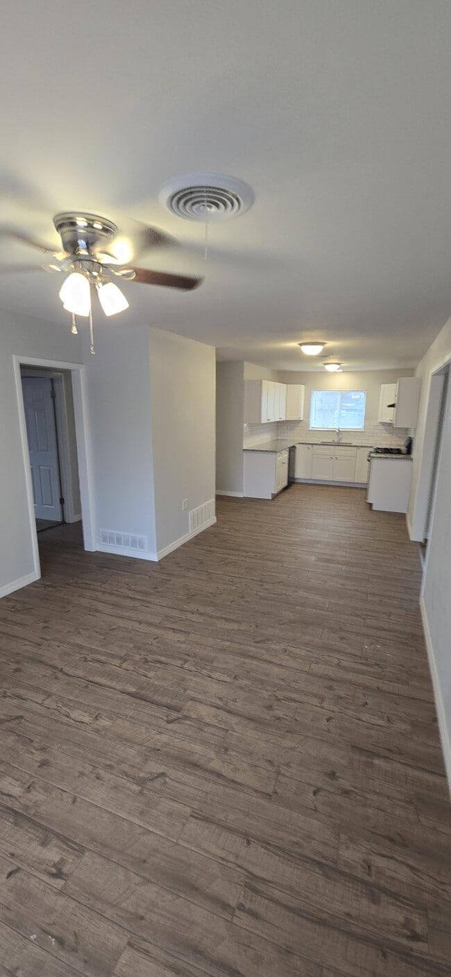 Foto del edificio - 909 Van Horn St