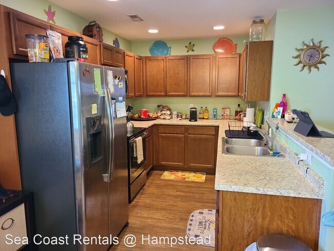 Building Photo - 3 br, 3.5 bath House - 114B James Ave