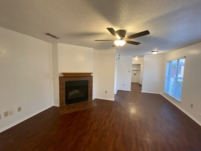 Living and dining rooms - 1809 West Spring Creek Parkway