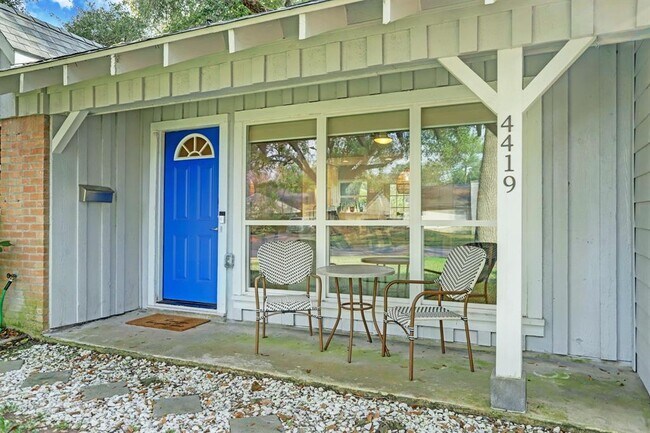 Building Photo - 4419 Sanford Rd