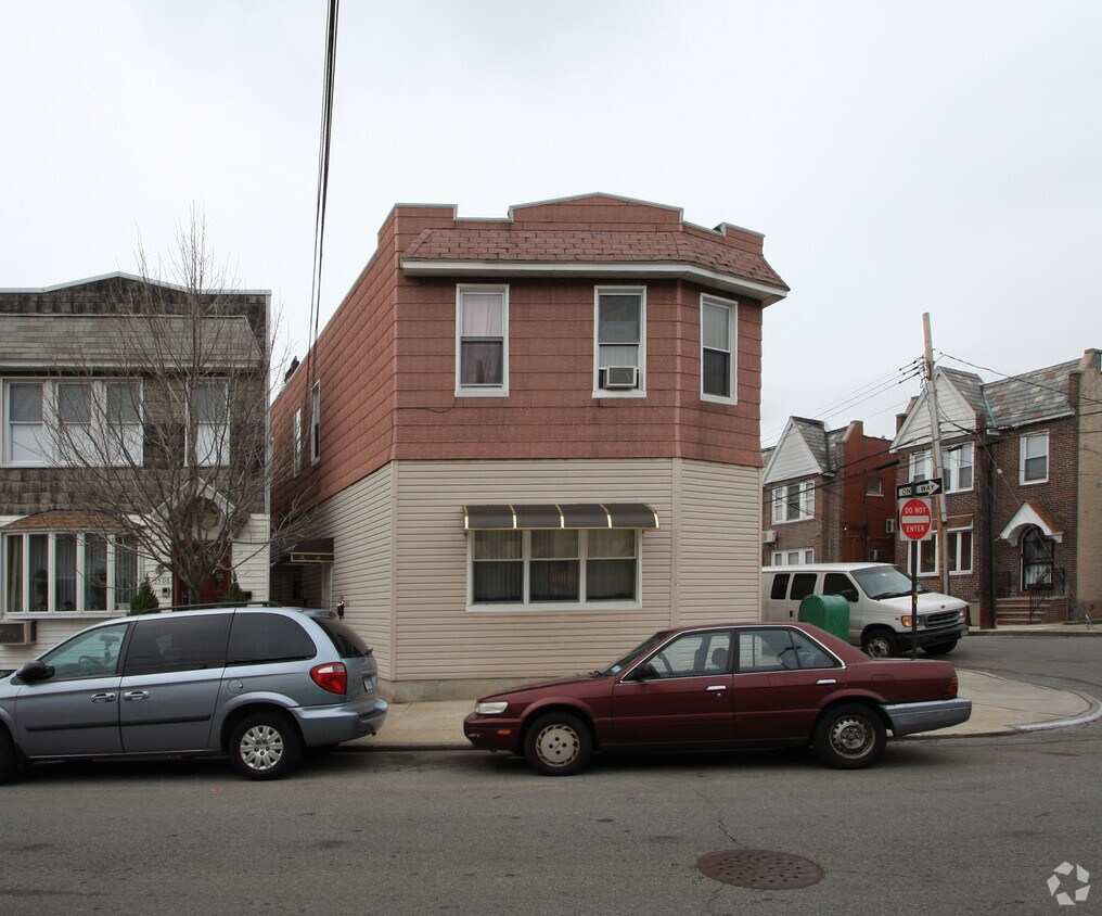 Foto del edificio - 5502 68th St