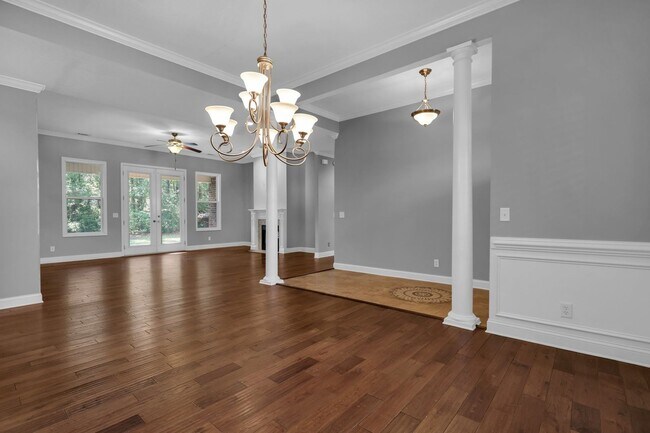 Foto del edificio - AVAILABLE LATE JULY 2025 (PET FRIENDLY)