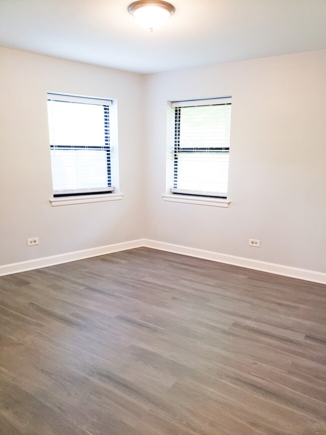 Building Photo - 10214 S Walden Pky